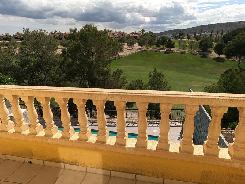 Villa til salgs i Algorfa, Alicante