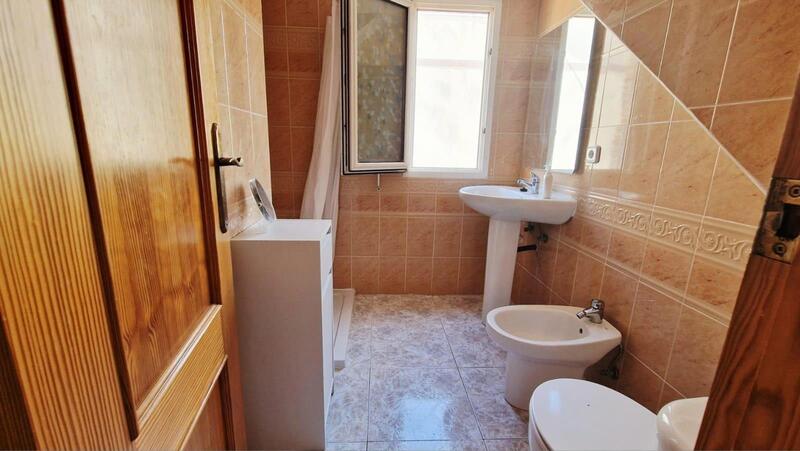 3 Schlafzimmer Stadthaus zu verkaufen