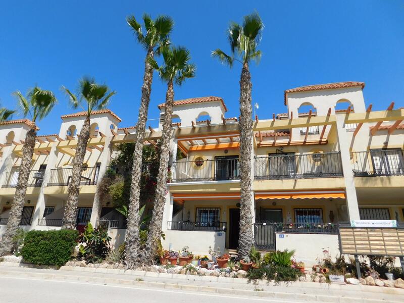Adosado en venta en Torremendo, Alicante