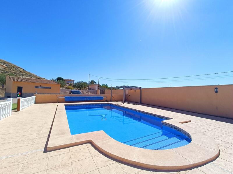 3 Cuarto Villa en venta