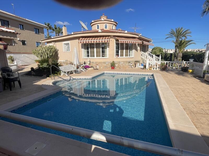 5 chambre Villa à vendre