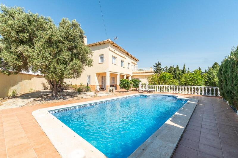 Villa Te koop in Torrevieja, Alicante