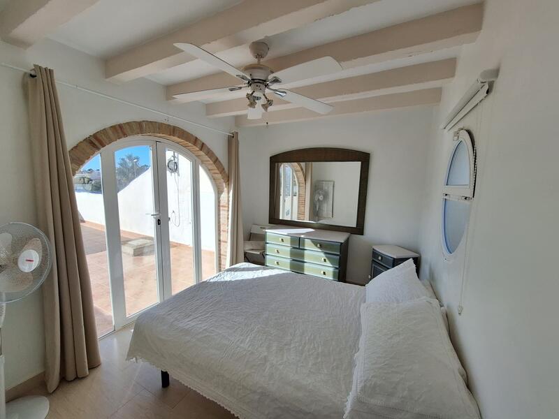 4 Cuarto Villa en venta