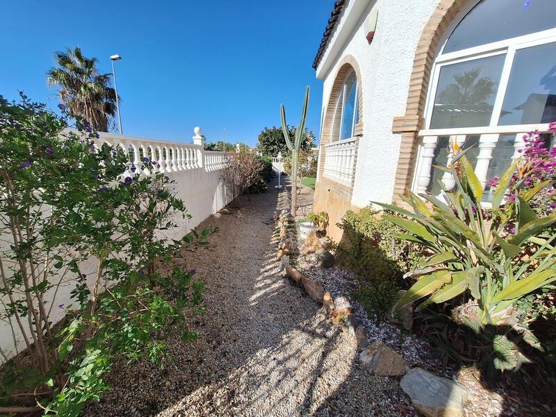 4 Cuarto Villa en venta