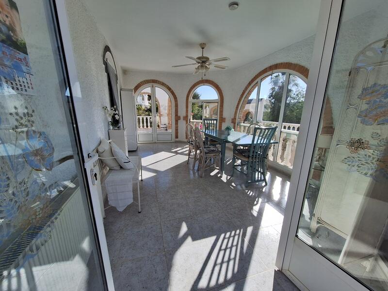 4 Cuarto Villa en venta