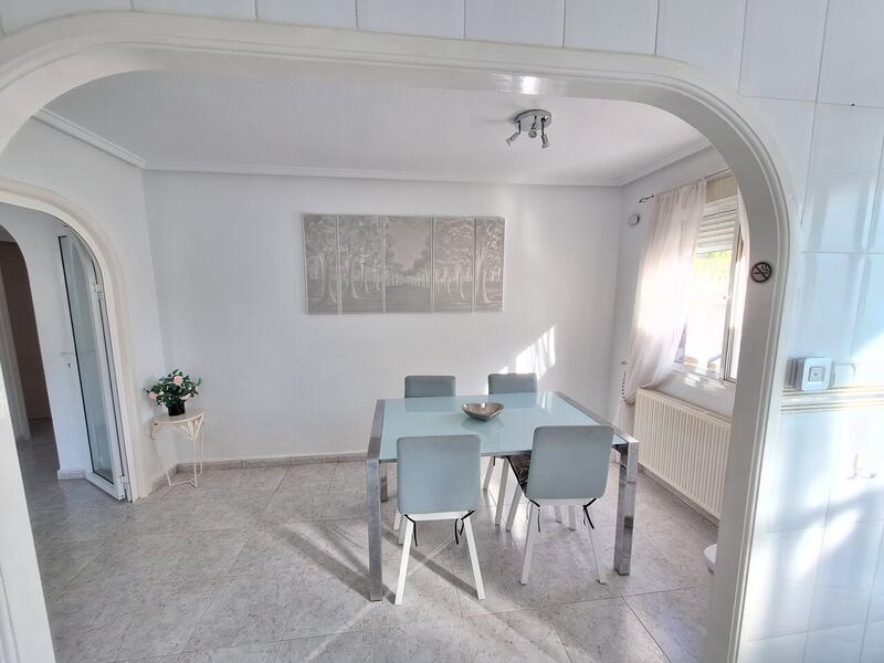 4 Cuarto Villa en venta