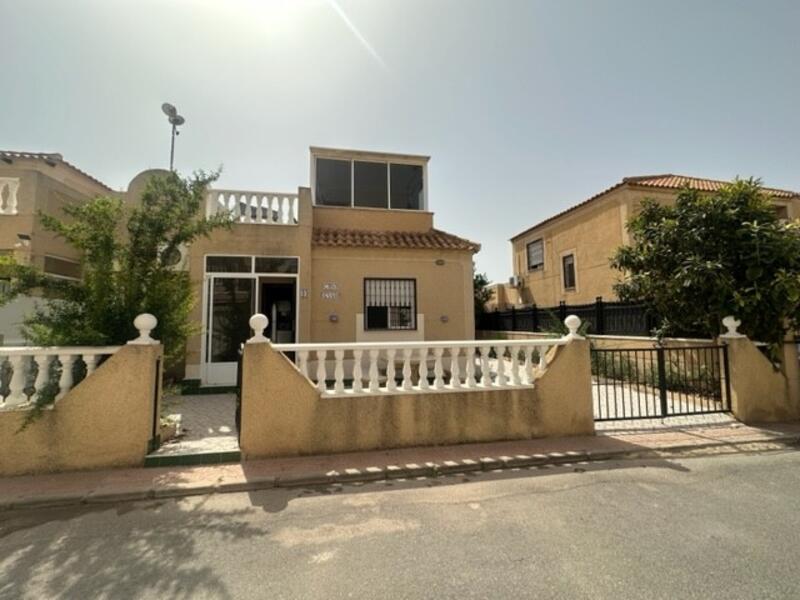 Radhus till salu i Torrevieja, Alicante