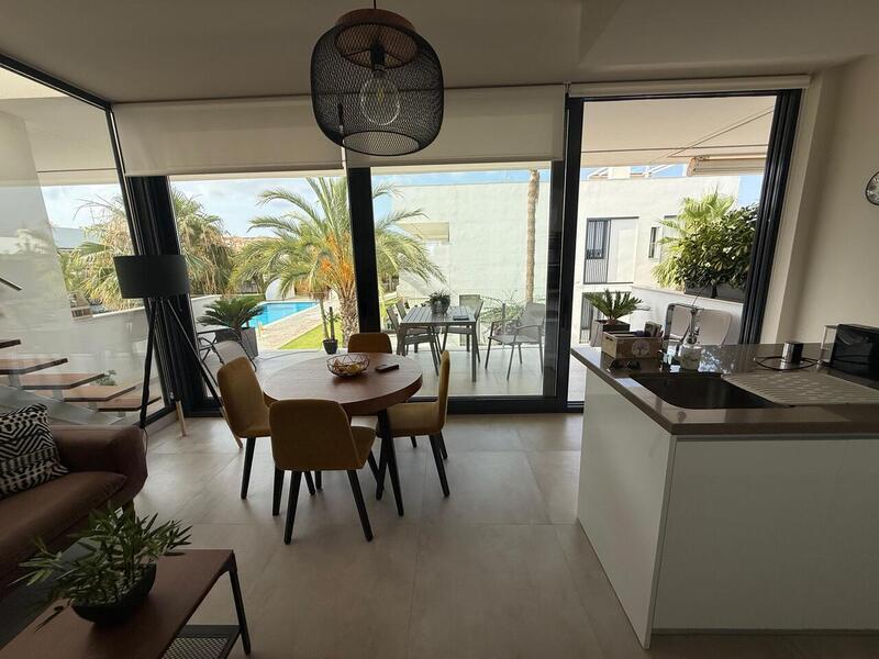 2 Cuarto Dúplex en venta