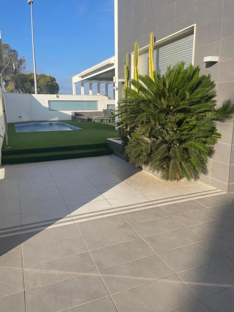 3 Cuarto Villa en venta
