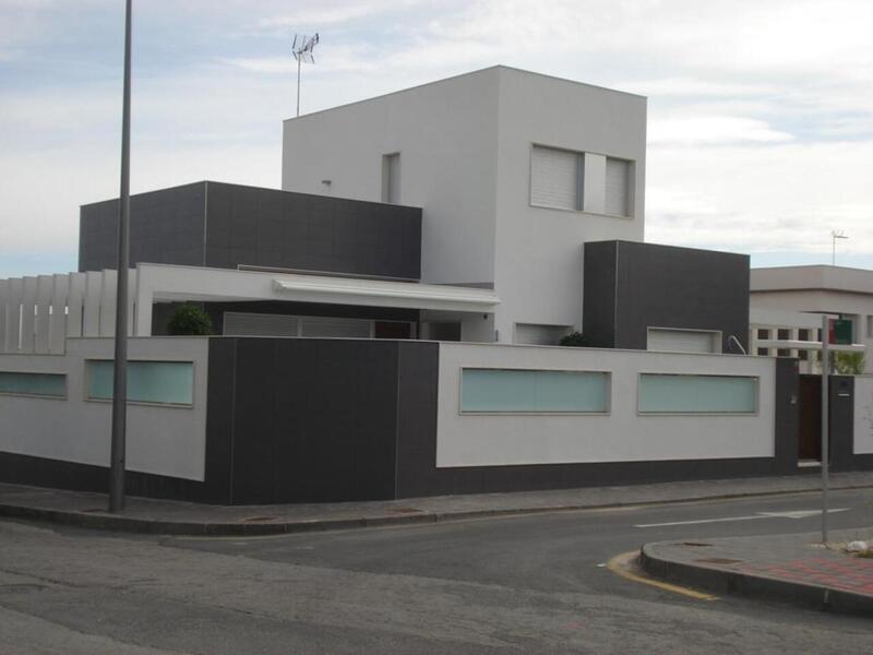 3 Cuarto Villa en venta