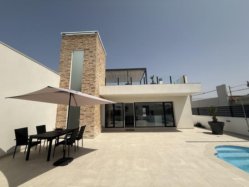 Villa for sale in Fuente Alamo, Murcia