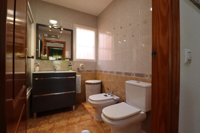 4 Cuarto Adosado en venta