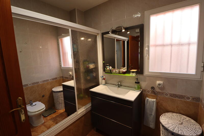 4 Cuarto Adosado en venta