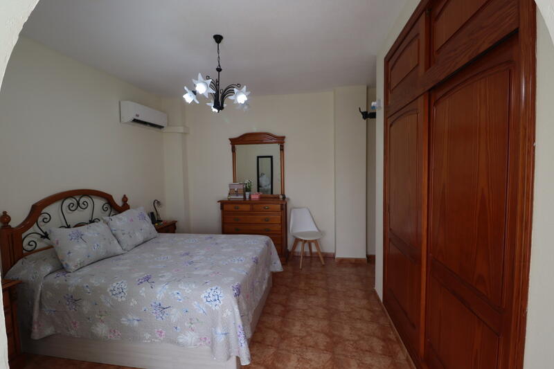 4 Cuarto Adosado en venta