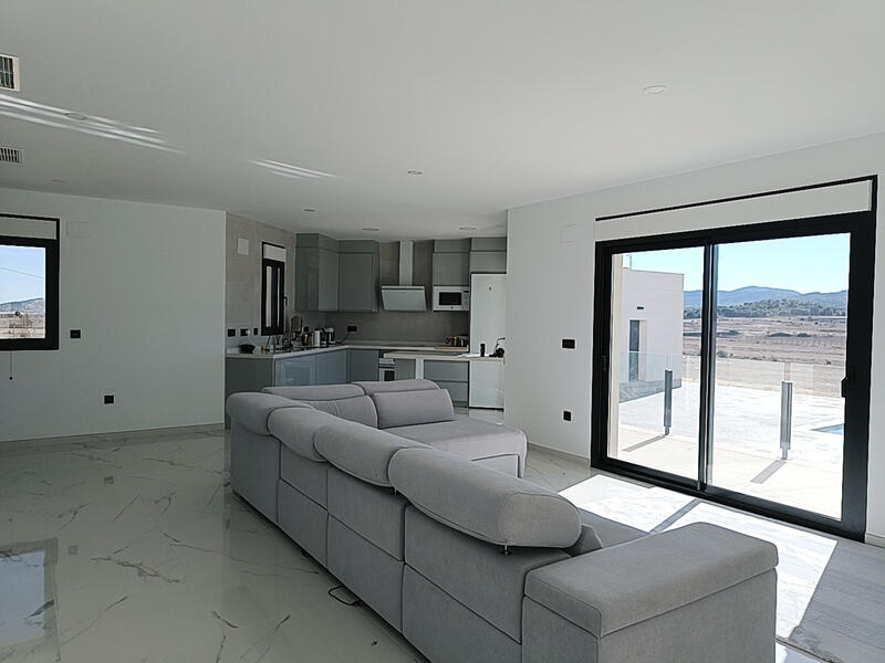 6 bedroom Villa for sale