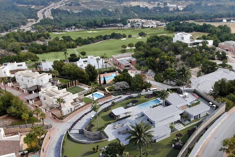 4 bedroom Villa for sale