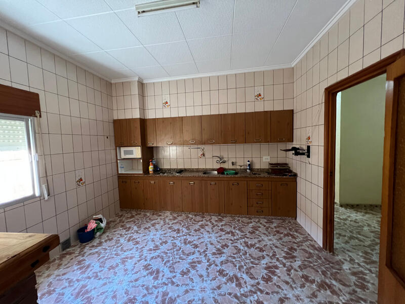 3 slaapkamer Gezinswoning Te koop