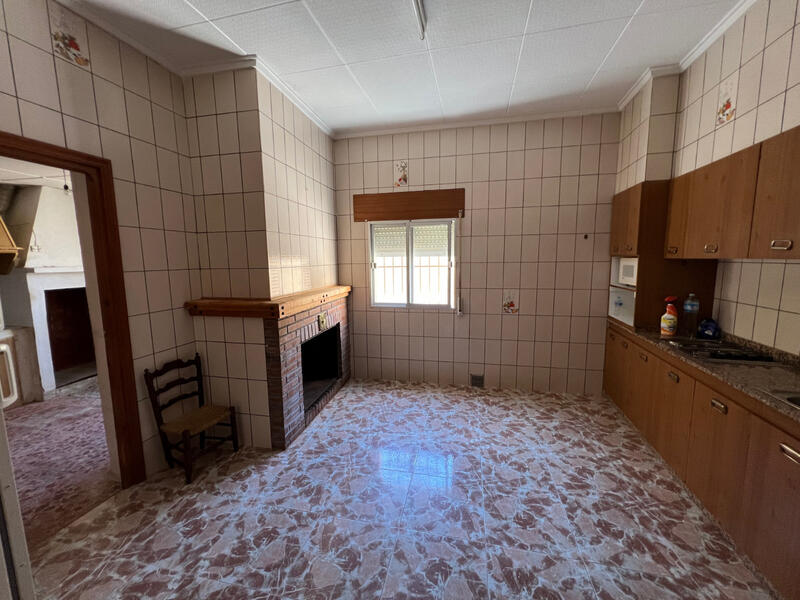 3 slaapkamer Gezinswoning Te koop