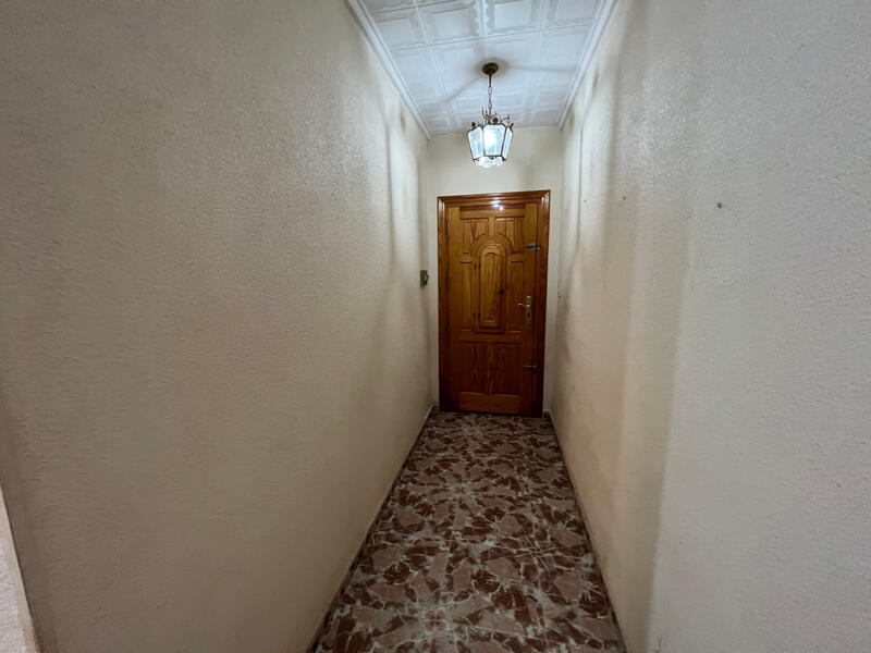 3 slaapkamer Gezinswoning Te koop