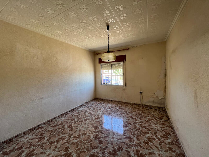3 slaapkamer Gezinswoning Te koop