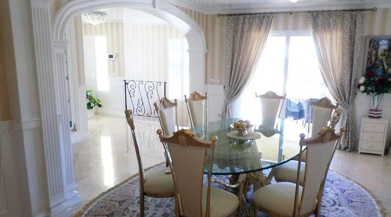 6 bedroom Villa for sale