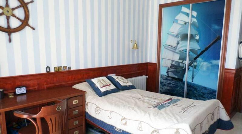6 bedroom Villa for sale