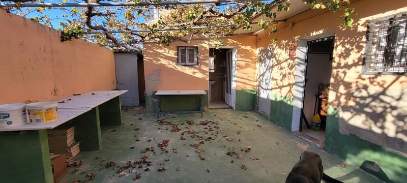 1 soverom Herregård til salgs