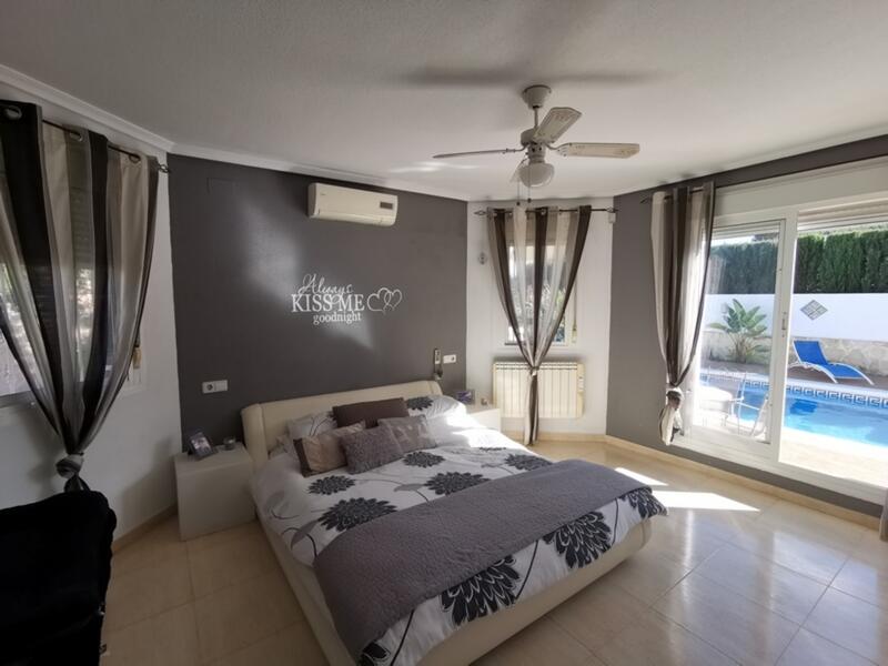 3 Cuarto Villa en venta