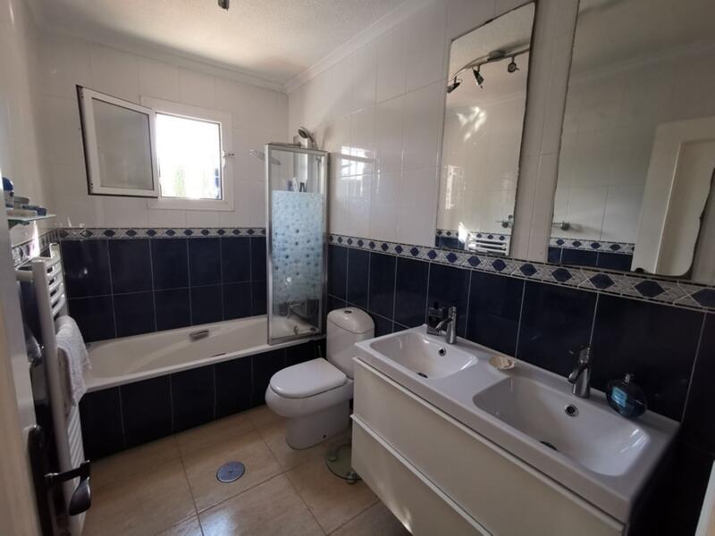 3 Cuarto Villa en venta