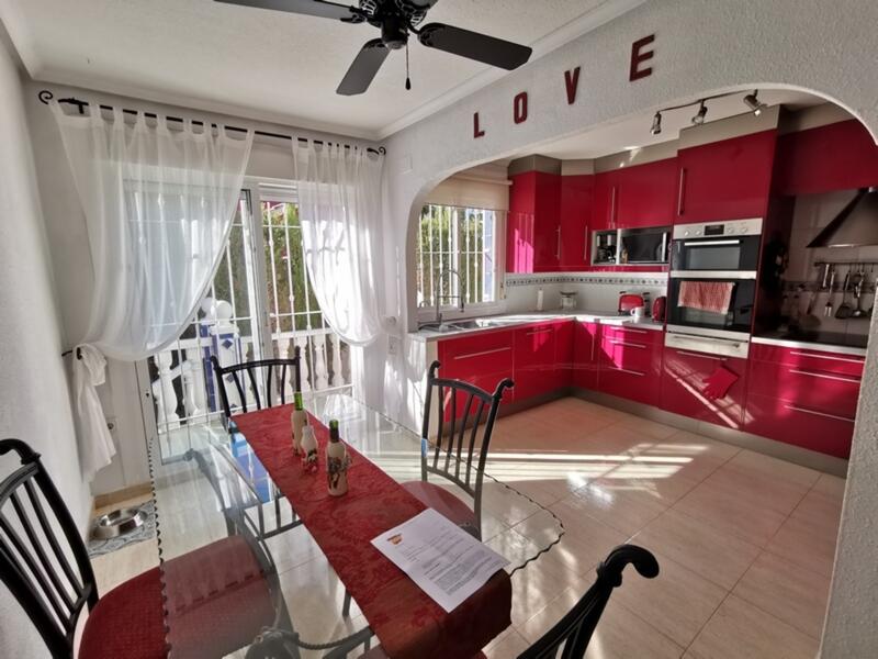 3 Cuarto Villa en venta