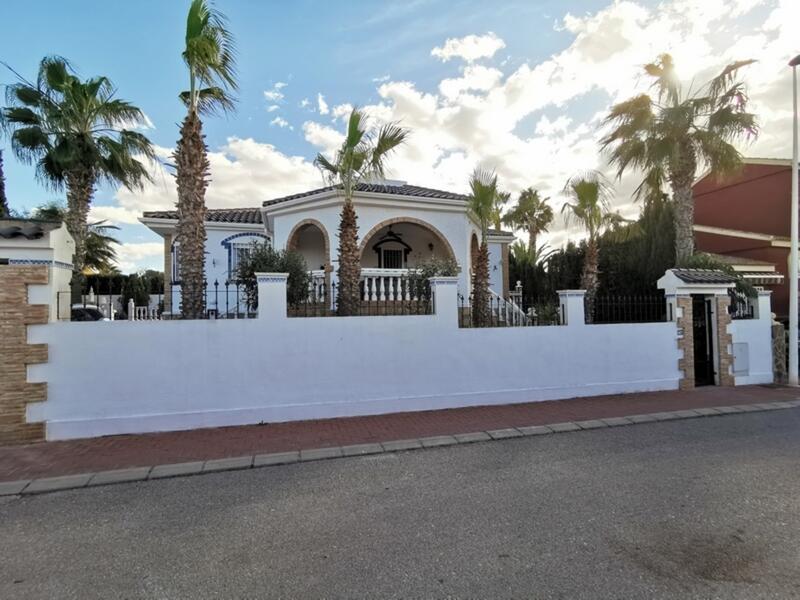 3 Cuarto Villa en venta