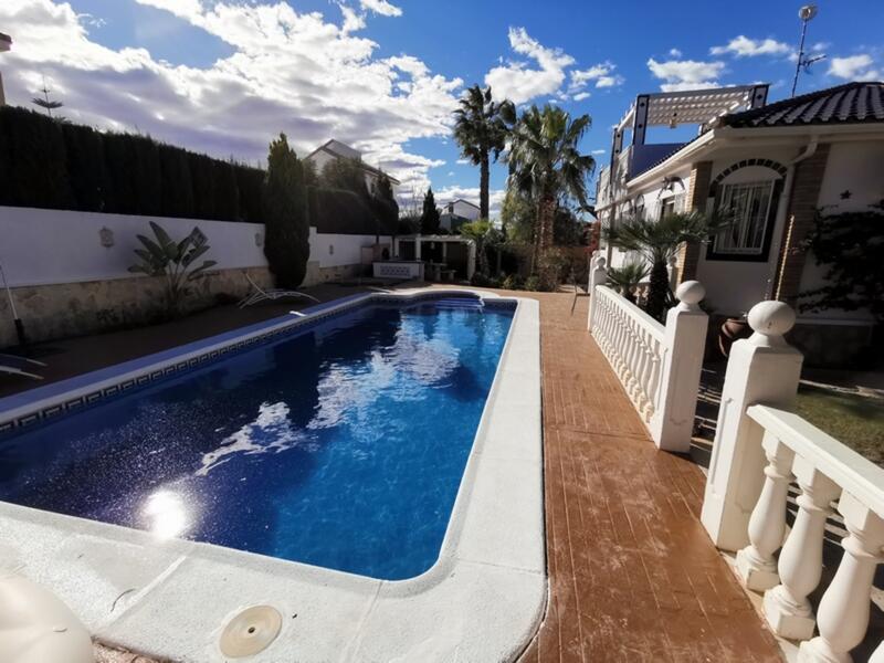 3 Cuarto Villa en venta