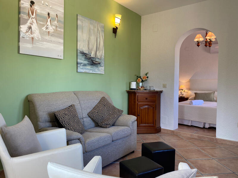 14 спальная комната Коммерческая недвижимость продается