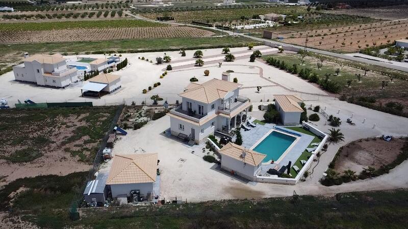 4 bedroom Villa for sale