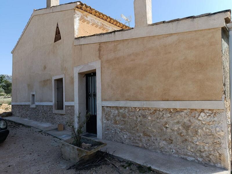 6 bedroom Country House for sale