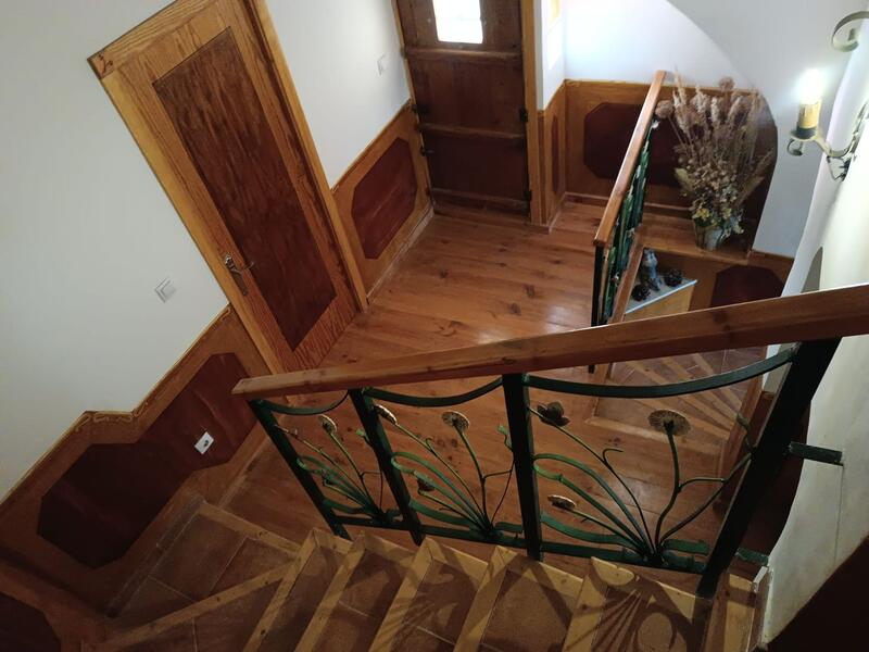6 bedroom Country House for sale