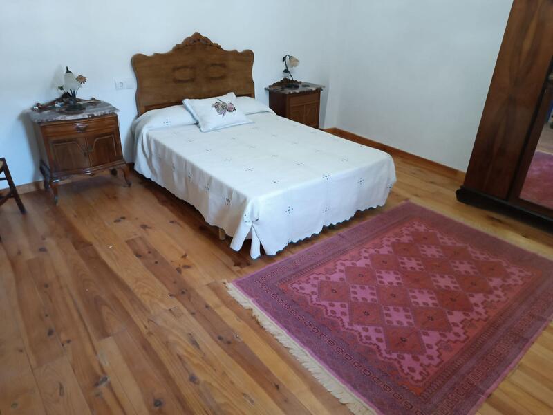 6 bedroom Country House for sale