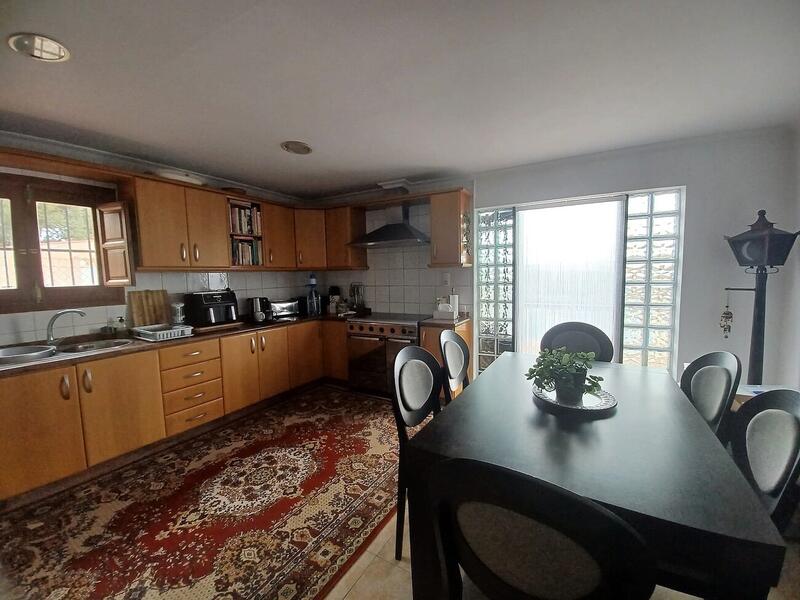 3 bedroom Country House for sale