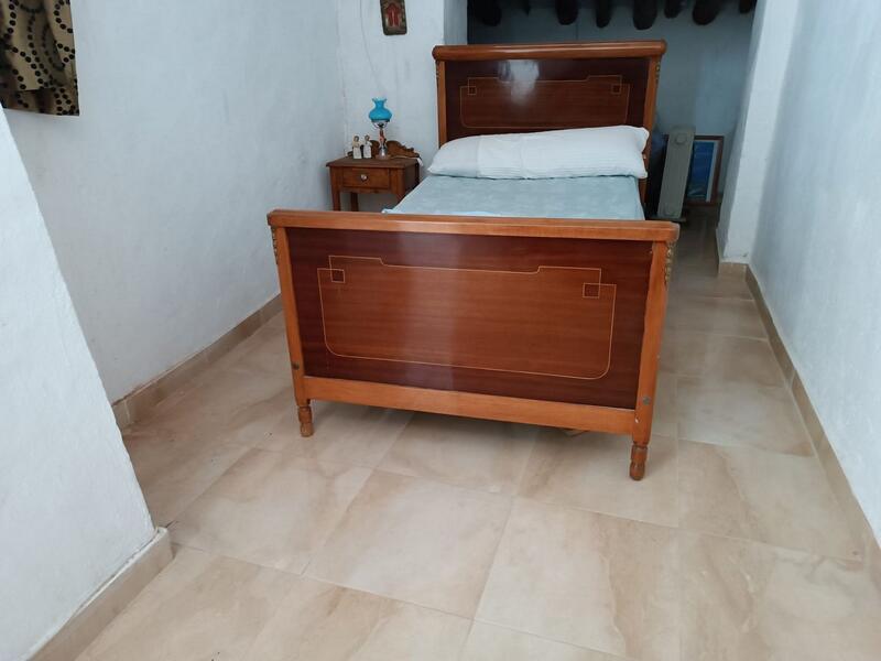 6 bedroom Country House for sale