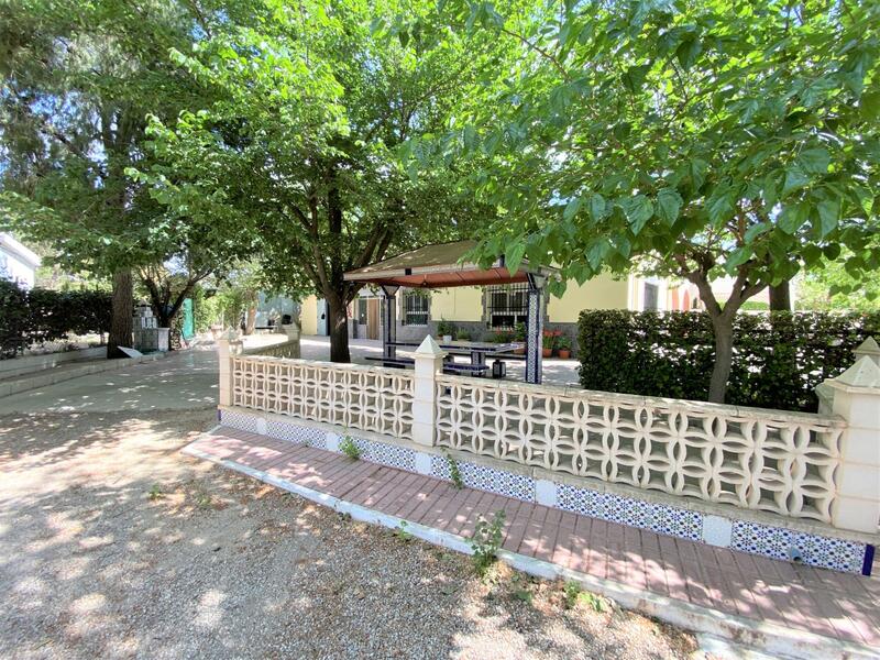 3 bedroom Country House for sale