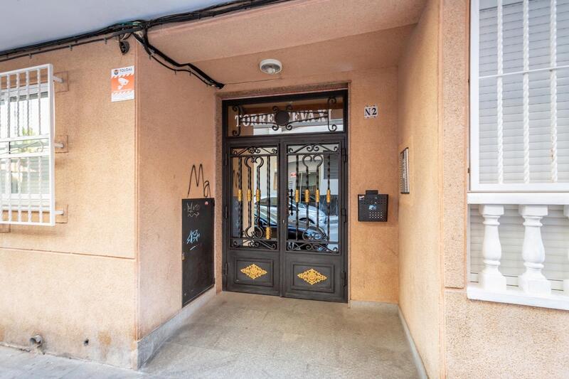 2 slaapkamer Appartement Te koop