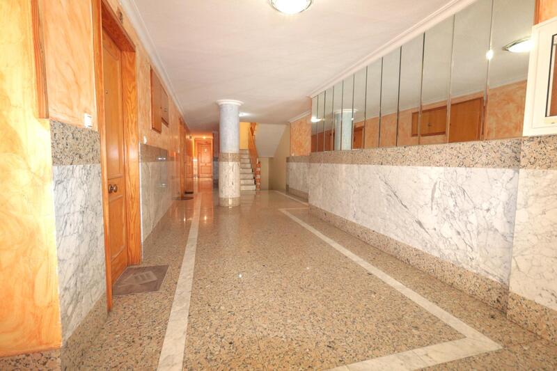 2 slaapkamer Appartement Te koop