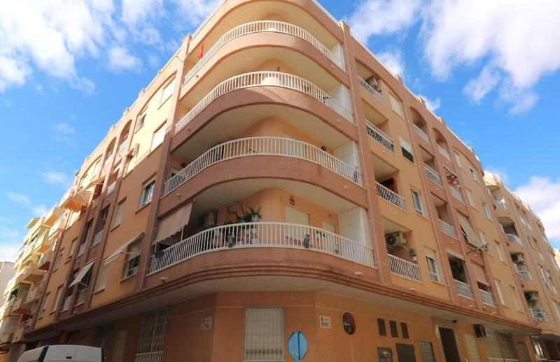 2 slaapkamer Appartement Te koop