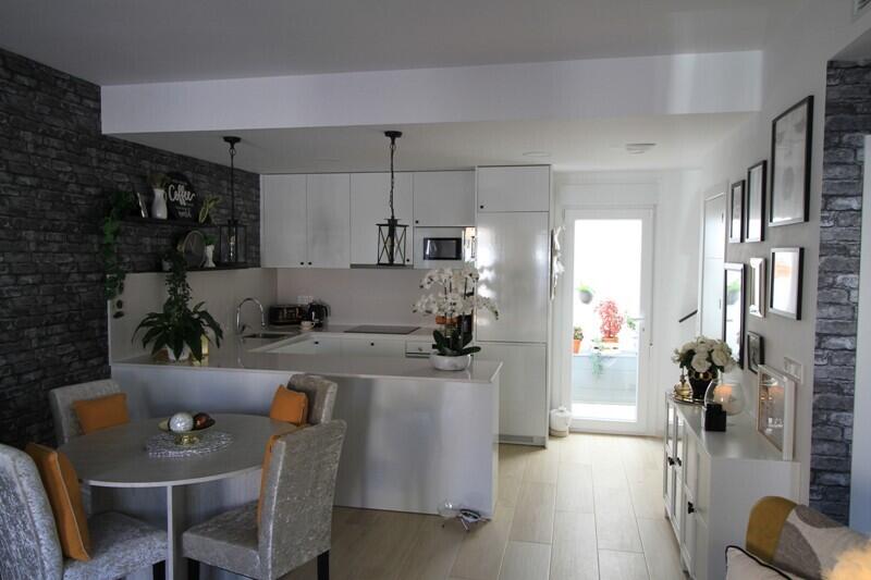 3 bedroom Townhouse for sale