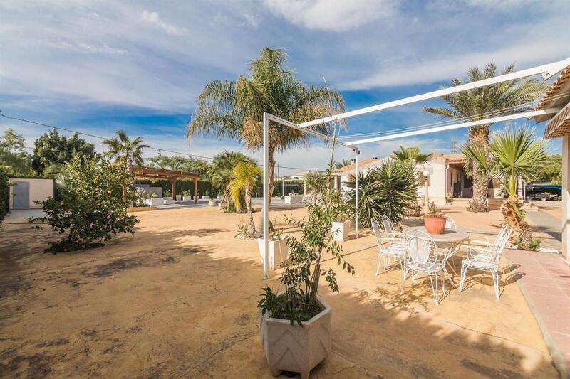 5 bedroom Villa for sale