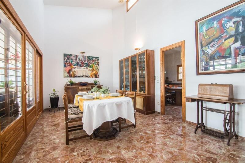 5 bedroom Villa for sale