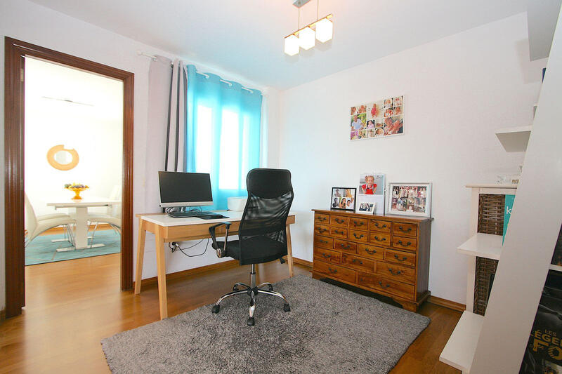 3 bedroom Apartment for sale