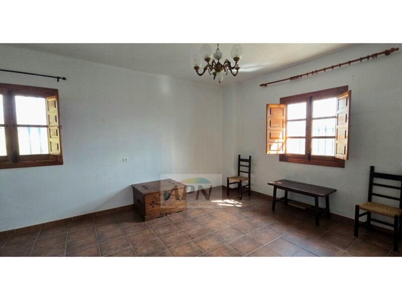 4 bedroom Country House for sale