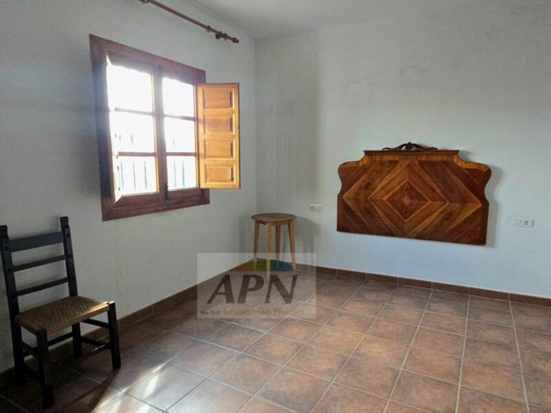 4 bedroom Country House for sale