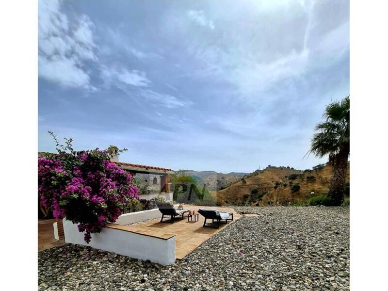 1 bedroom Country House for sale